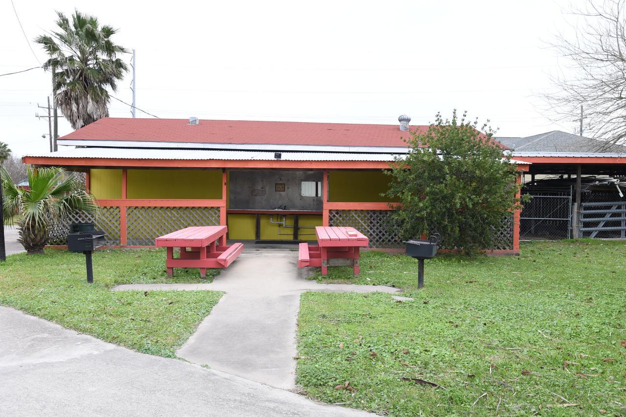 Gulfway Motel And Restaurant Gilchrist Zewnętrze zdjęcie